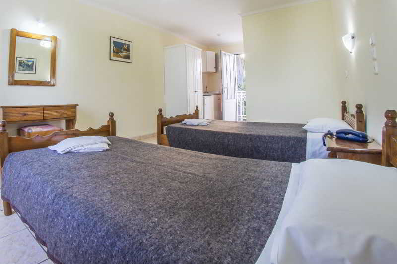 Sunshine Hotel Лаганас Екстериор снимка